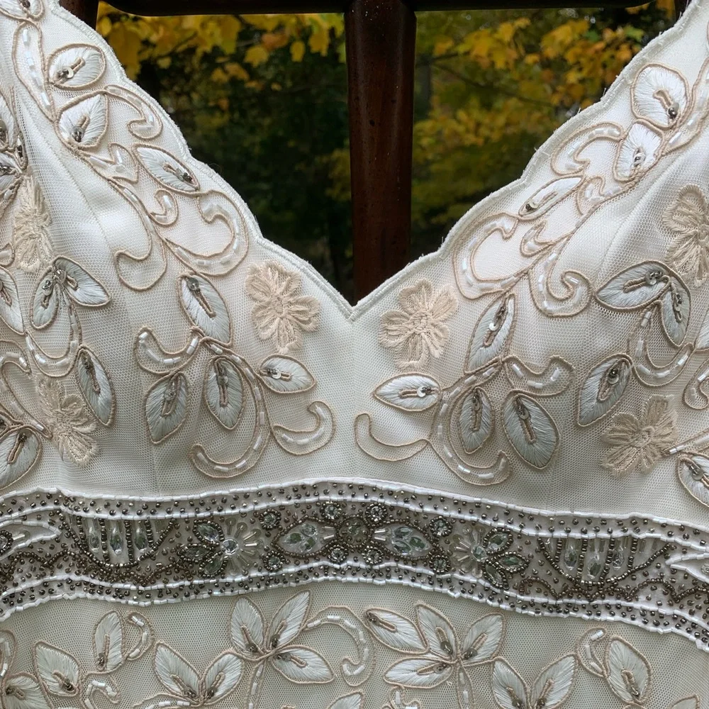 Sue Wong White Beaded Lace Special Occasion Dress (as is) - Picture 2 of 5